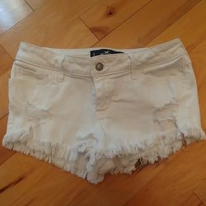 #5501 Holister Low Rise Shorts, Size 3 Waist 26
